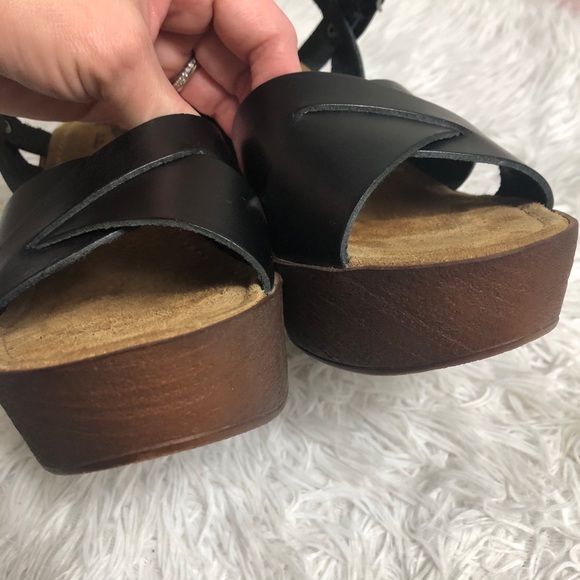 Seychelles Leather Wedges Criss Cross Black Tan 8 - Picture 8 of 11